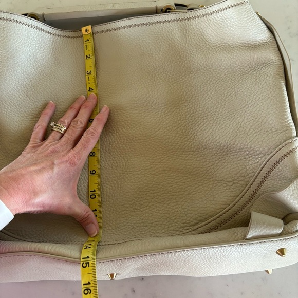 Oroton Cream Leather Shoulder Bag - Picture 13 of 16